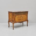 1518 5147 CHEST OF DRAWERS
